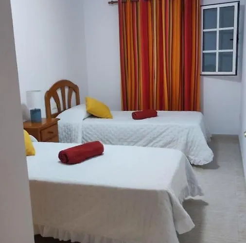 Feriehus Casa La Orilla 1 *